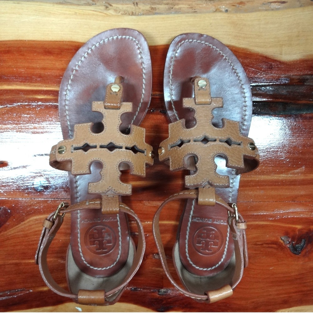 Tory Burch Phoebe Sandals Womens 6 Tan Leather Logo Medallion Boho Summer Flat